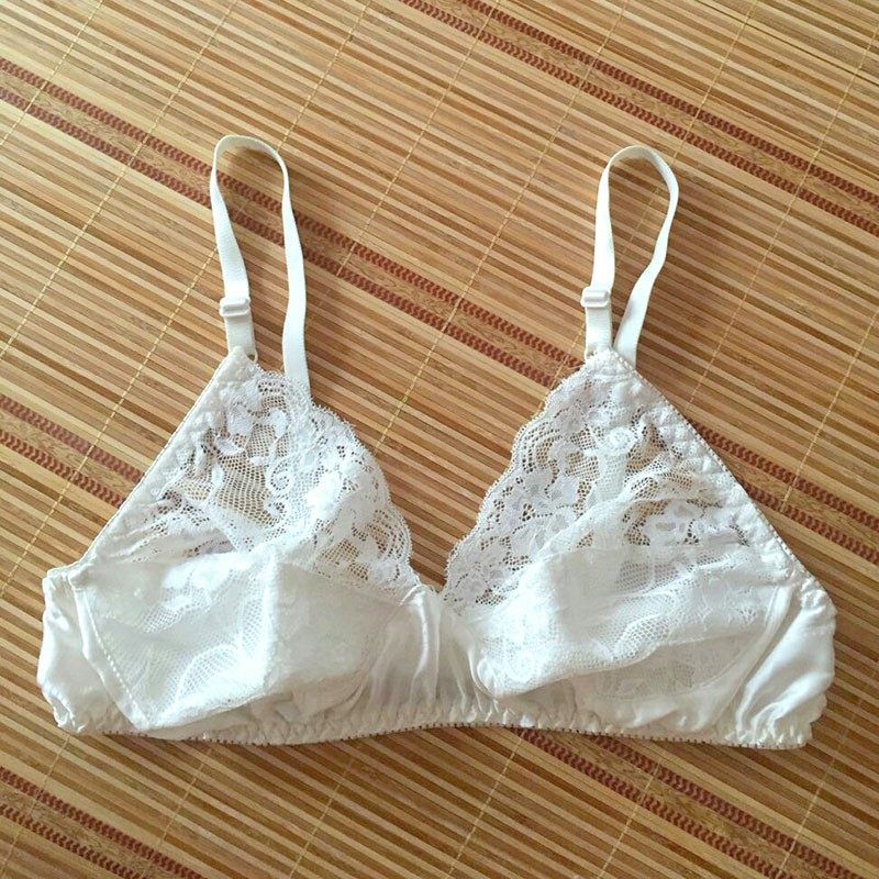 蕾丝真丝文胸无海绵舒适大码透气内衣无钢圈女士超薄款桑蚕丝胸罩