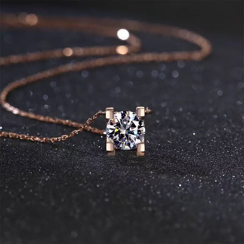 培育钻石50分玫瑰金牛头吊坠