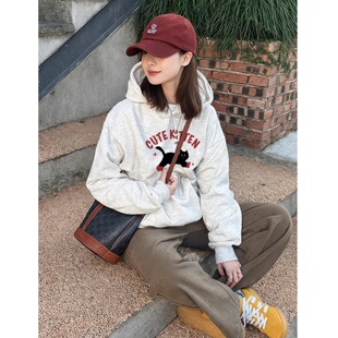 连帽卫衣外套女款2026新款白灰色宽松早秋百搭气质小众设计感上衣