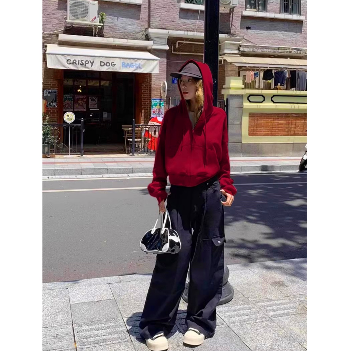 红色秋冬季保暖卫衣外套女2025新款短款连帽拉链开衫加绒加厚上衣