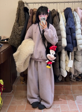 韩系高级感紫色运动套装女秋冬宽松圆领加绒卫衣慵懒休闲两件套潮