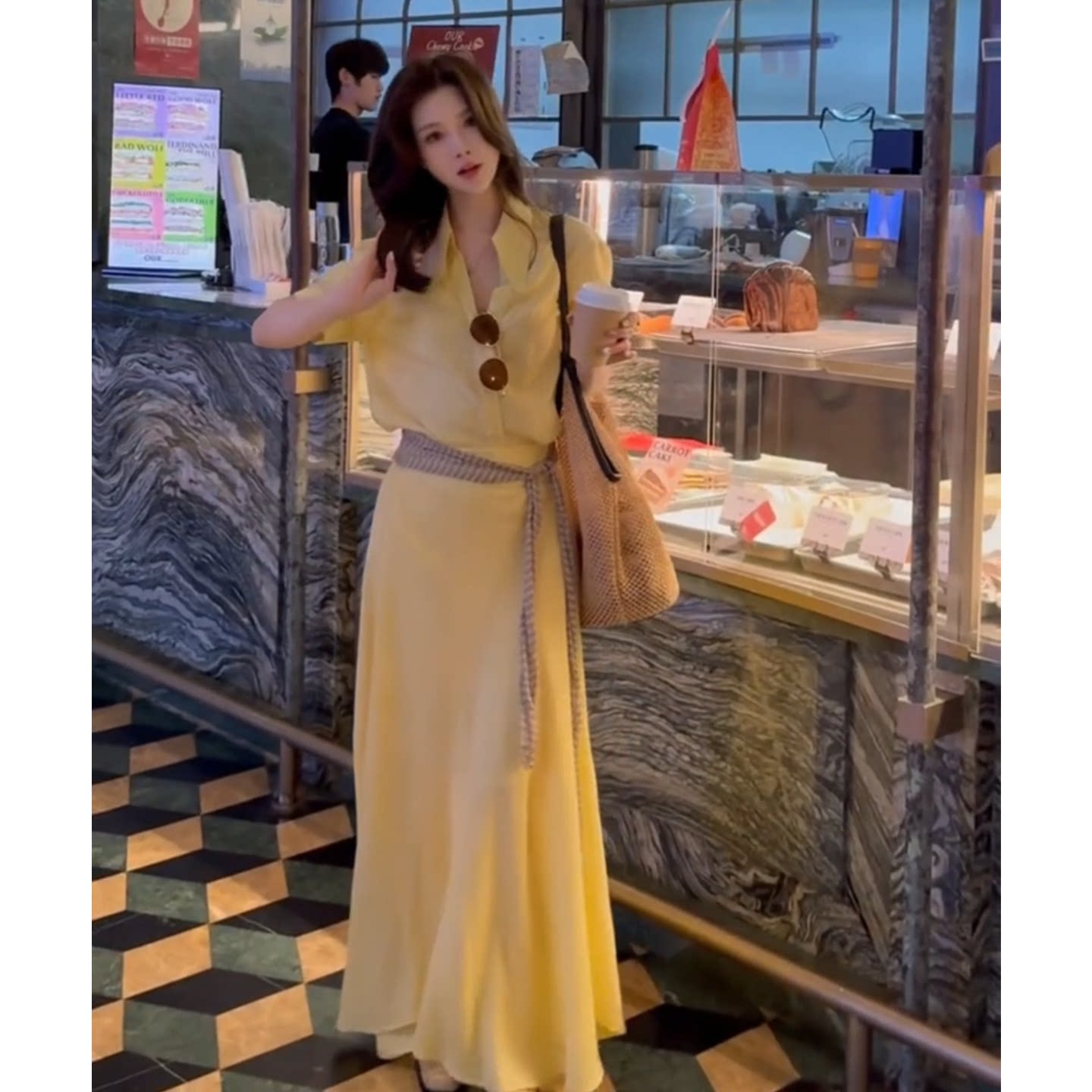 法式漂亮高级感早春套装松弛感穿搭度假休闲防晒衬衫半身裙两件套