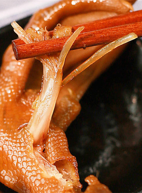 小罗卤鹅 鹅脚 荣昌卤白鹅卤脚鹅掌 美味鹅掌精品小吃卤鹅掌1个