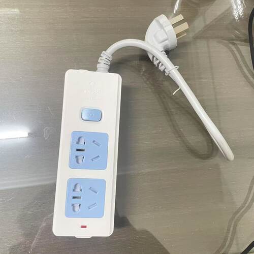公牛排插带开关拖线板新品
