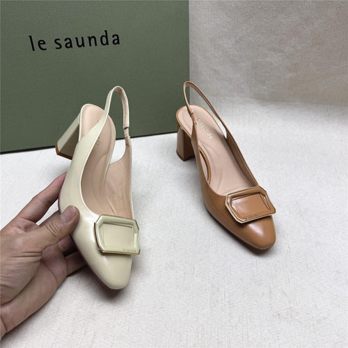 le saunda/莱尔斯丹5M正品优雅粗跟方扣时装女鞋新款牛皮包头凉鞋