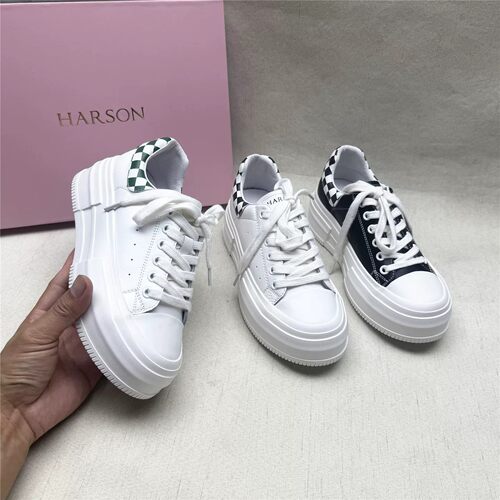Harson/哈森正品撤柜时尚厚底轻便休闲板鞋女春新款复合系带单鞋