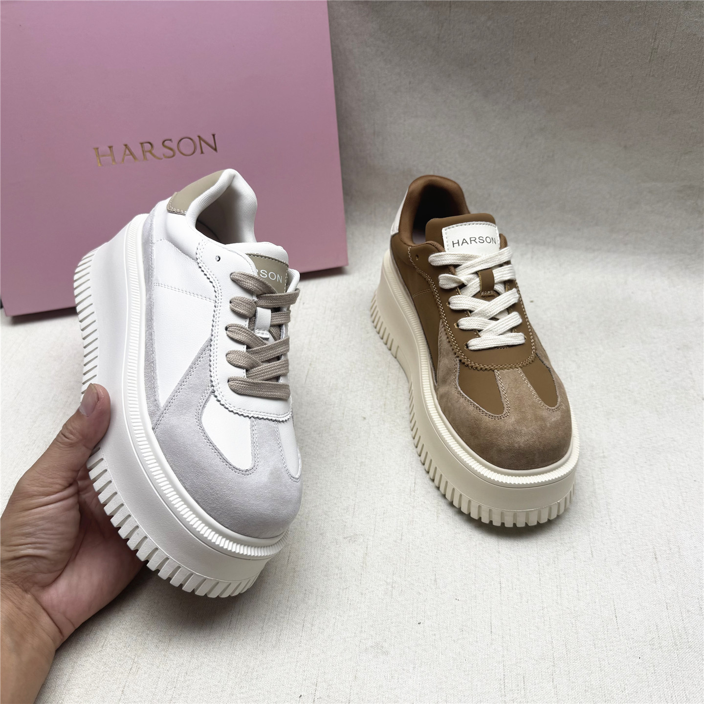 Harson/哈森织物系带增高休闲鞋
