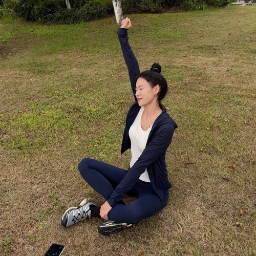 连帽瑜珈外套女收腰显瘦长袖上衣