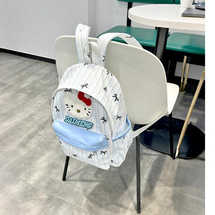 HelloKitty双肩包女包学生上学背包外出行大容量百搭校园背包痛包