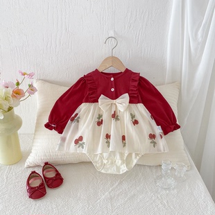 婴儿春装新生儿红色哈衣裙女宝宝连体衣公主满月白天包屁礼服裙子