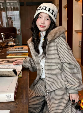 波拉童装韩国女童秋冬加绒条纹套装女大童毛领开衫外套阔腿裤两件