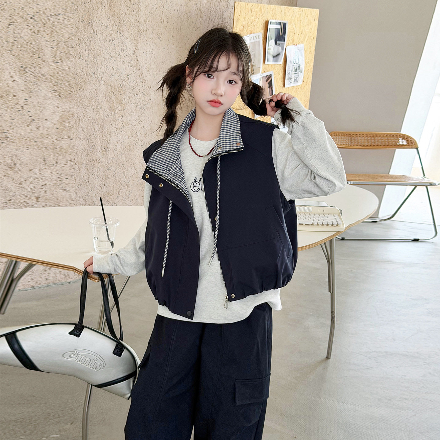 波拉童装韩系女童秋装套装2026秋装女大童超立领马甲T恤工装裤三