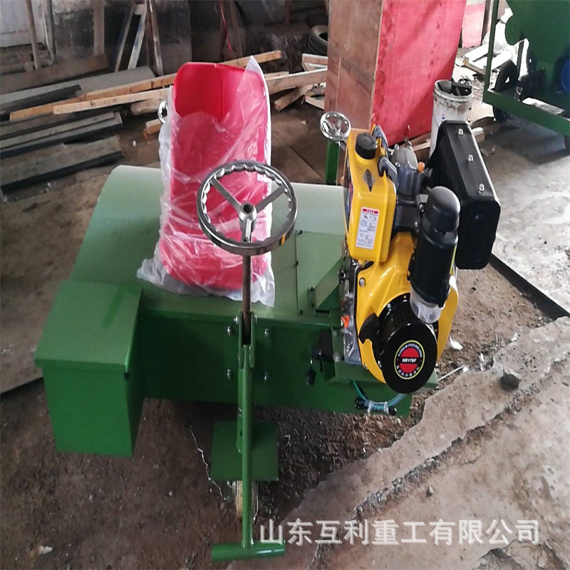 厂家供应小型座驾式汽油草坪梳草机 电动草坪刷草机,机械设备,矿山专用设备,淘宝优惠券,粉丝福利购,淘宝优惠卷