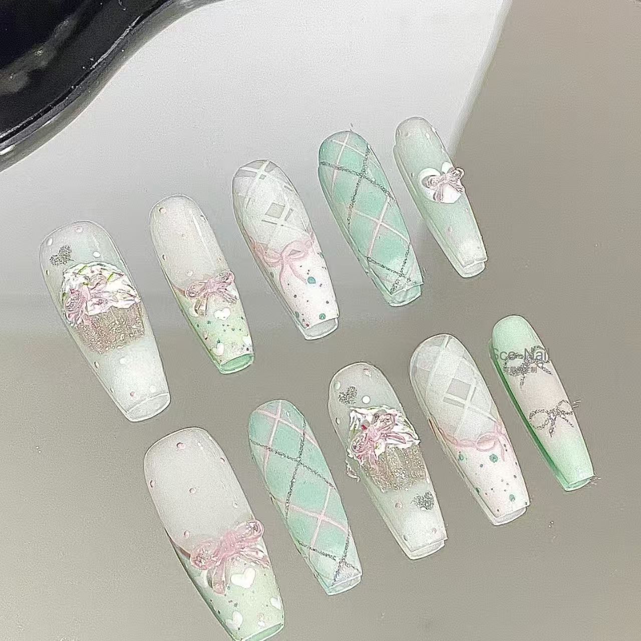 清新春花半手工美甲穿戴甲新款温柔清新高级指甲薄荷高级气质显白