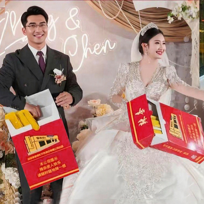 华子辣条大中华婚礼大辣条零食巨型结婚互动超大网红爆款大包辣条