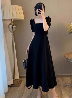 D99214法式赫本风连衣裙大码女胖mm梨型身材遮肚子显瘦西装裙