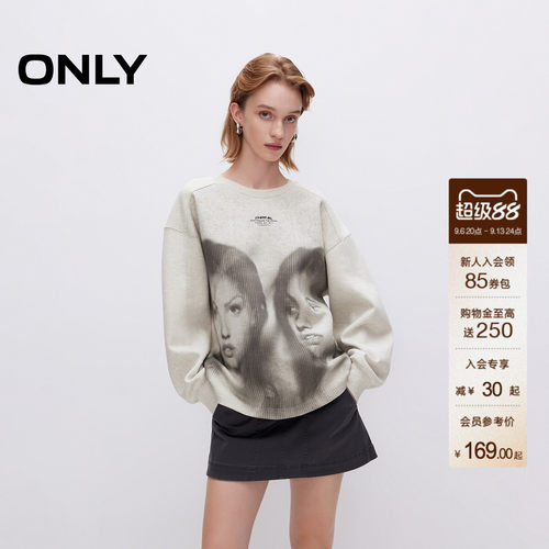 ONLY人像印花宽松圆领落肩卫衣