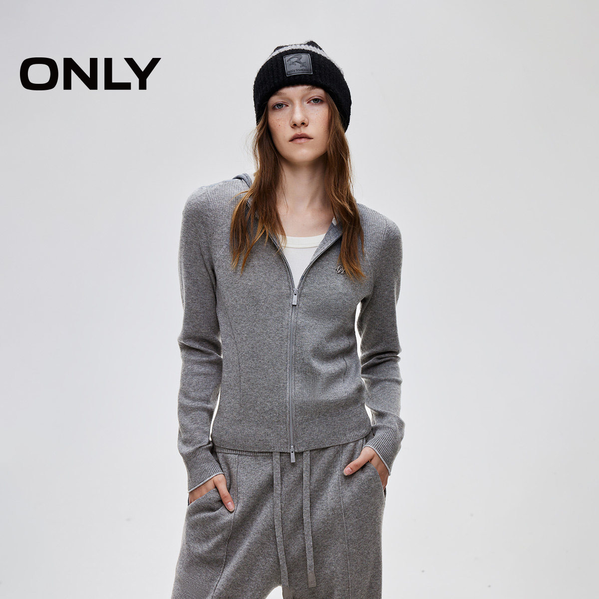 ONLY运动连帽正肩修身开衫针织衫