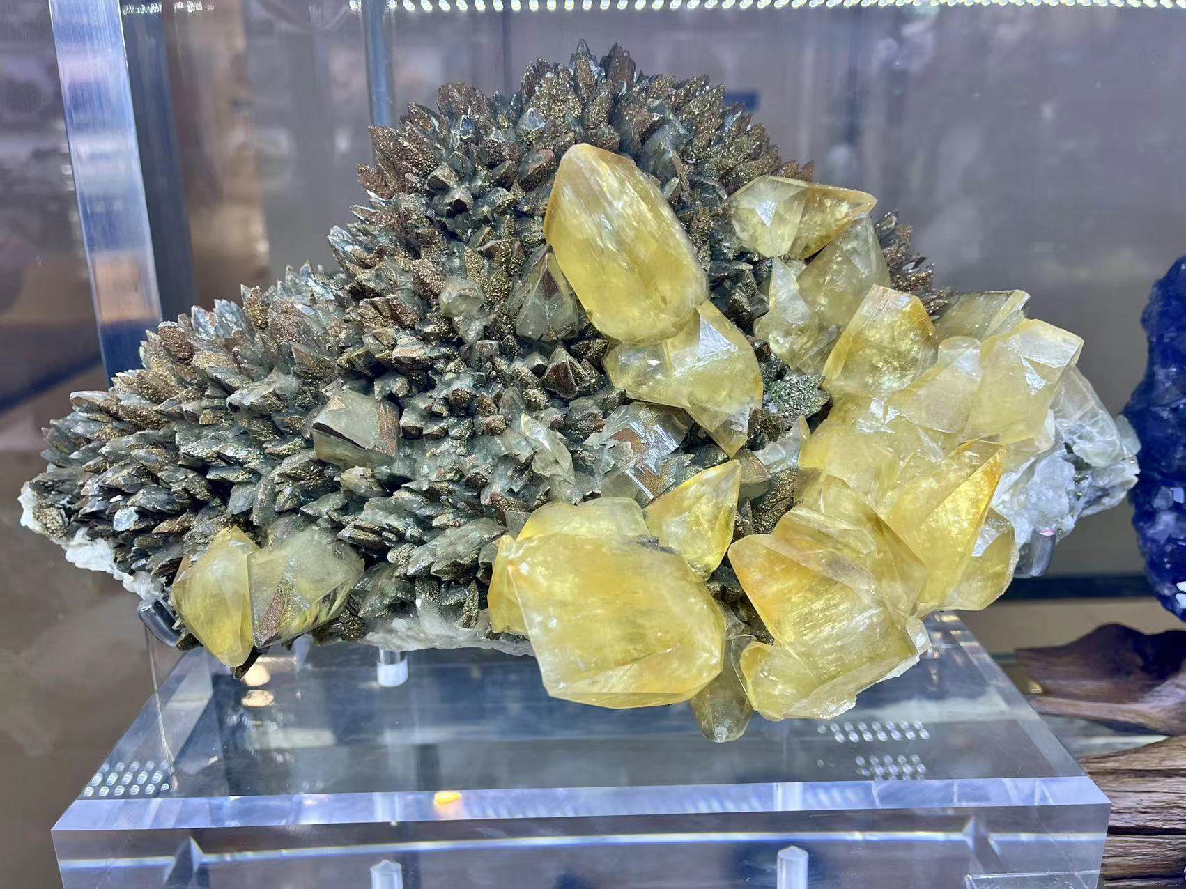 芒果方解 红色七彩锍铁 羽毛方解 矿物标本财运摆件
