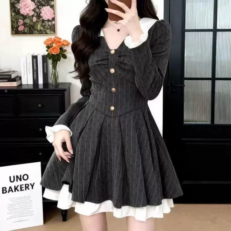 千金风波点连衣裙女2026秋装新款气质时尚假两件收腰显瘦A字裙女