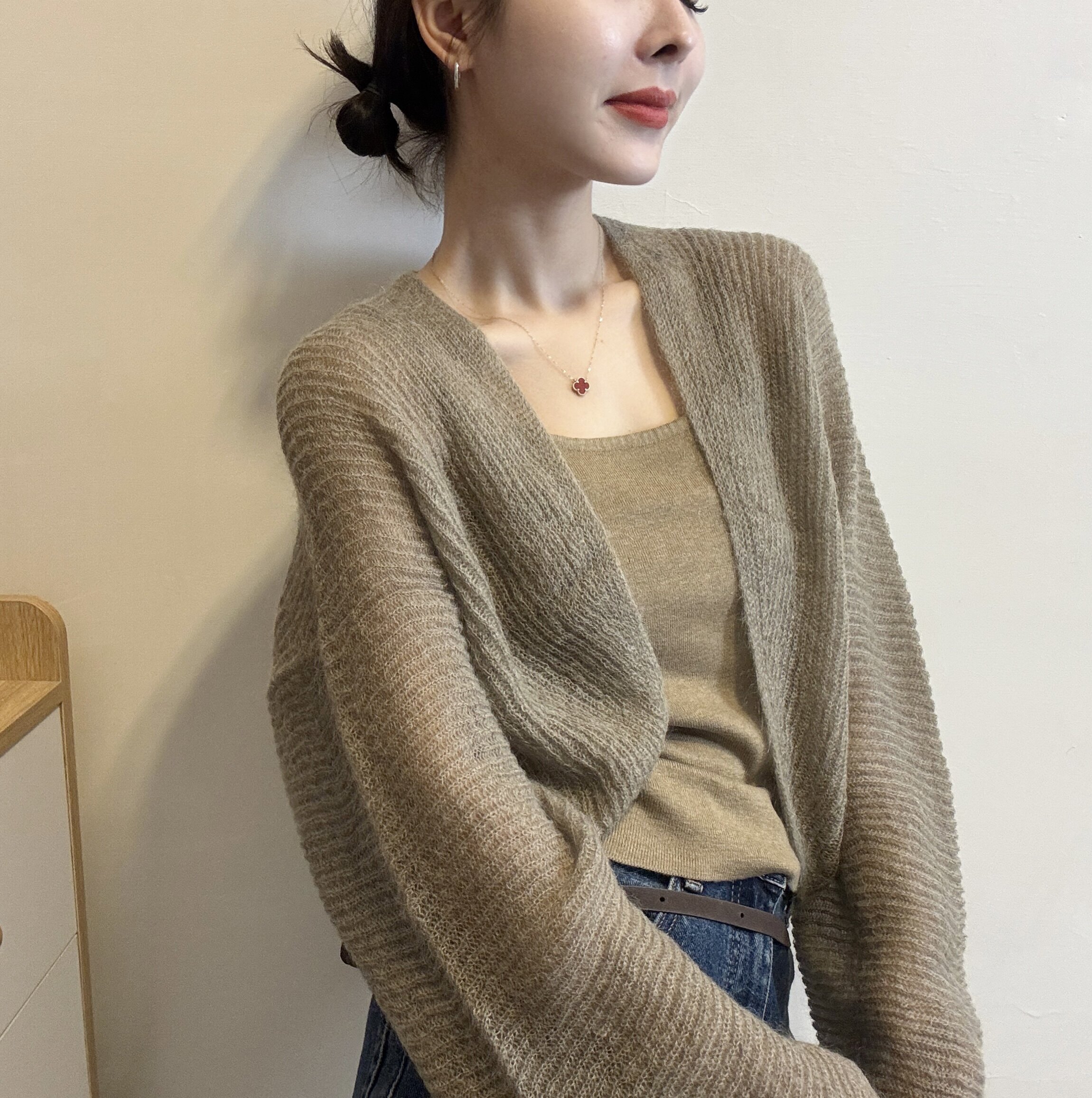 欧洲站2026春季温柔风吊带打底两件套披肩式针织开衫长袖薄款毛衣