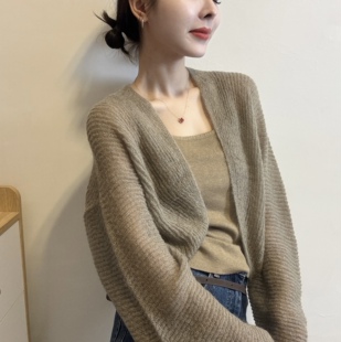 欧洲站2026春季温柔风吊带打底两件套披肩式针织开衫长袖薄款毛衣