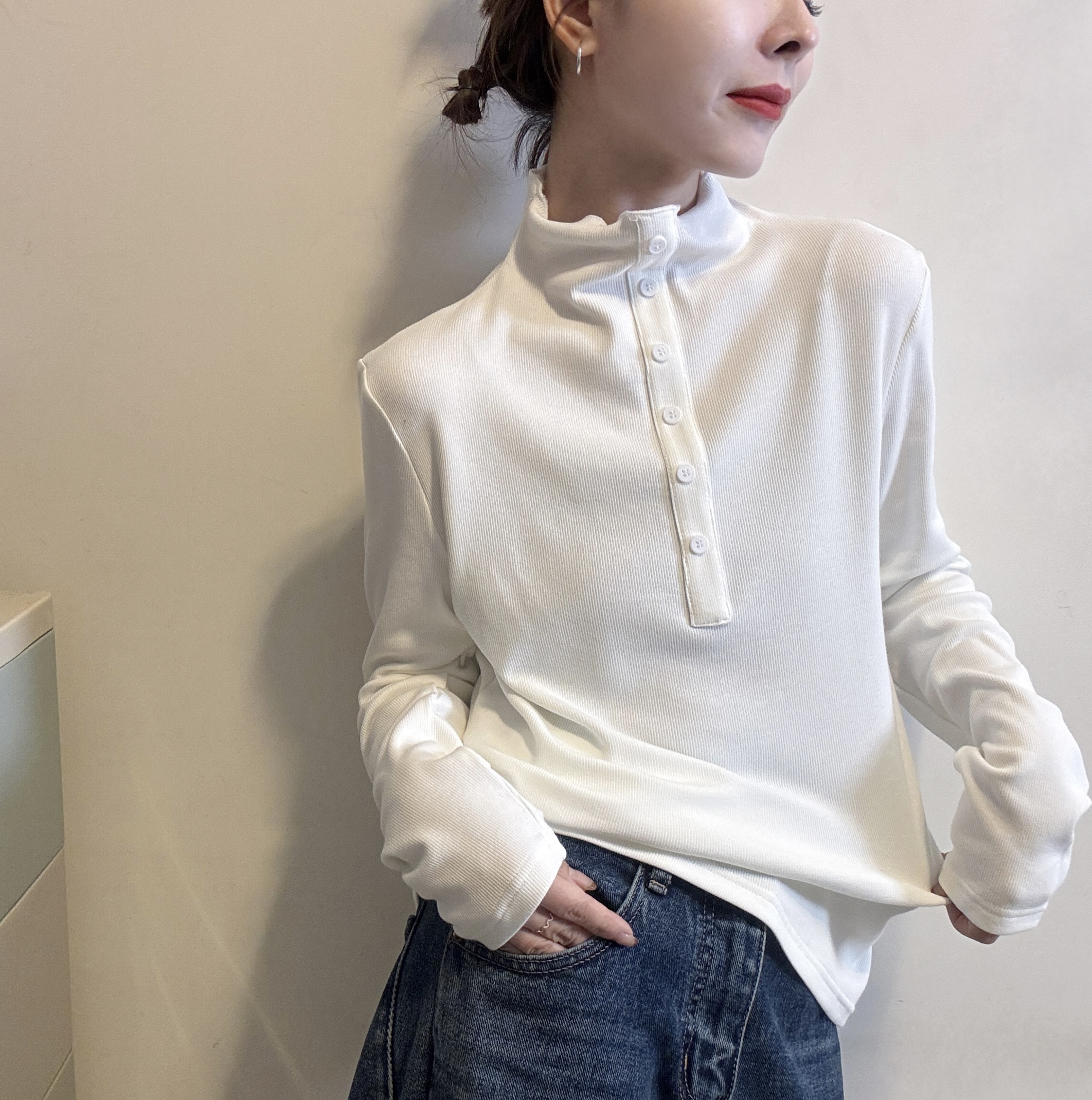 欧洲站2025秋冬韩版木耳边半高领排扣百搭套头纯色磨毛T恤打底衫