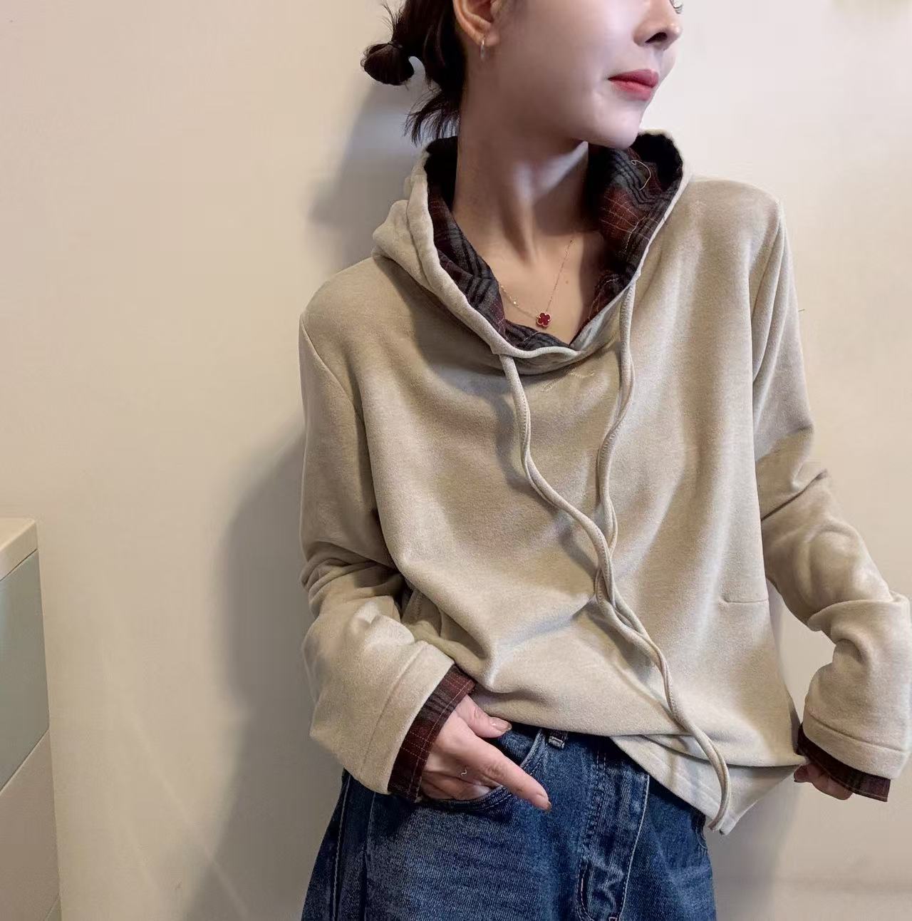 欧洲站2025秋季韩版连帽内里格子拼色长袖套头德绒T恤打底衫帽衫