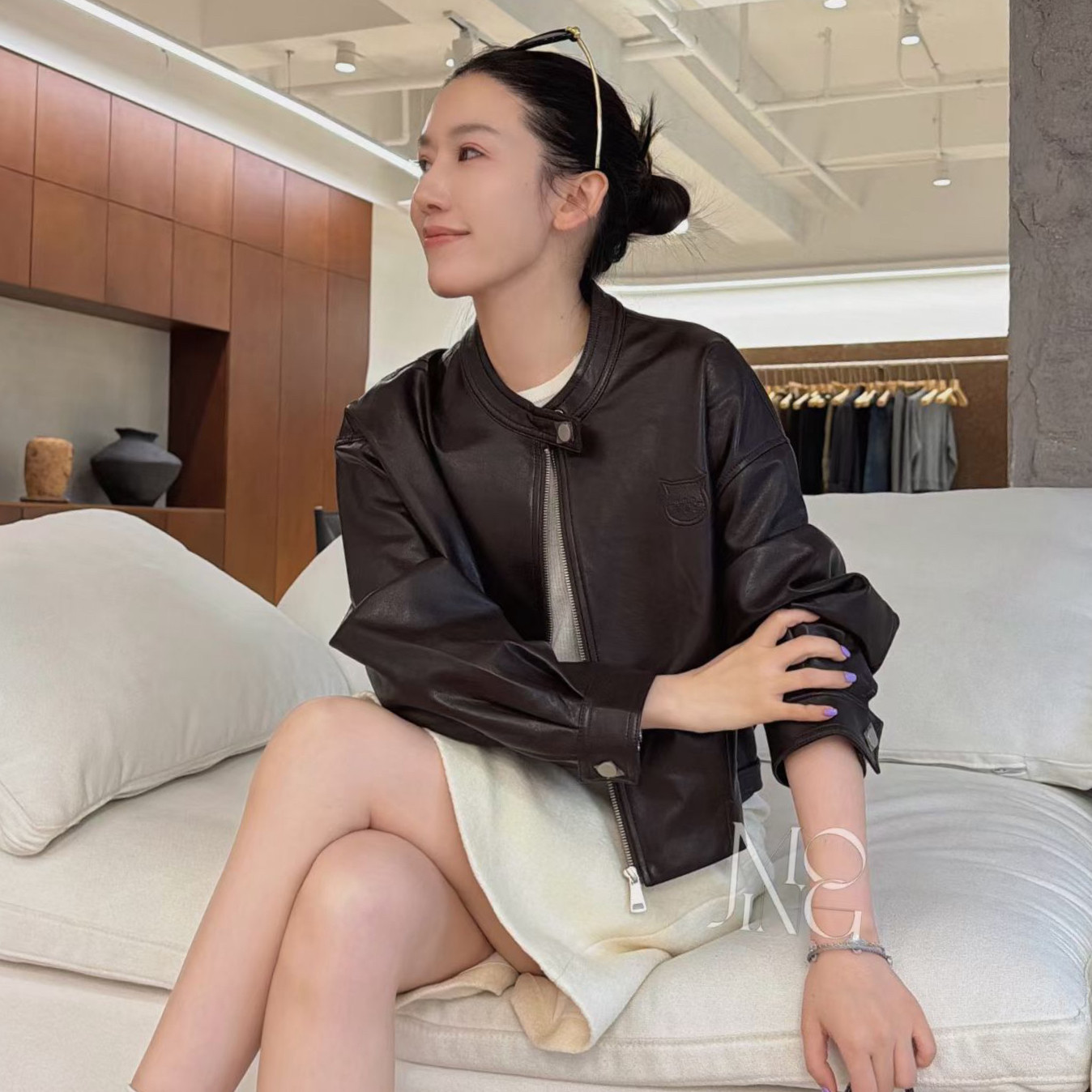 欧洲站2026秋季欧货简约圆领落肩微蝙蝠袖短款拉链PU皮皮衣外套潮