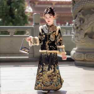 高端马面裙女童2026新款冬装汉服加厚保暖新年拜年服黑色过年衣服