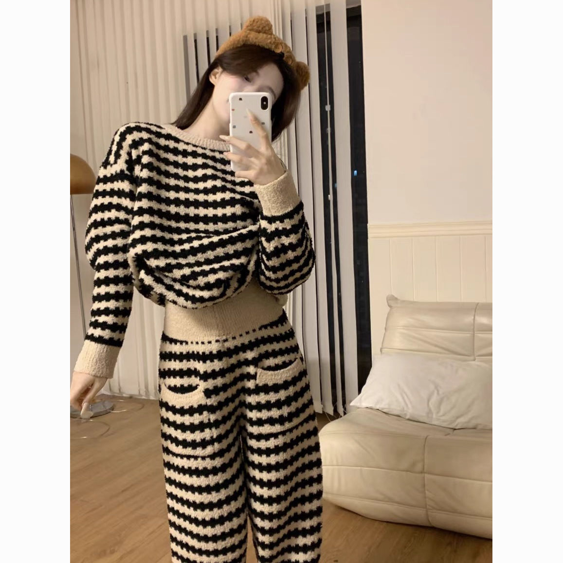 网红ins简约圆领睡衣少女冬季新款软糯珊瑚绒休闲外穿家居服套装