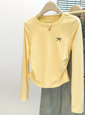 奶黄色圆领正肩长袖T恤女春秋季修身韩版内搭可外穿打底衫上衣潮