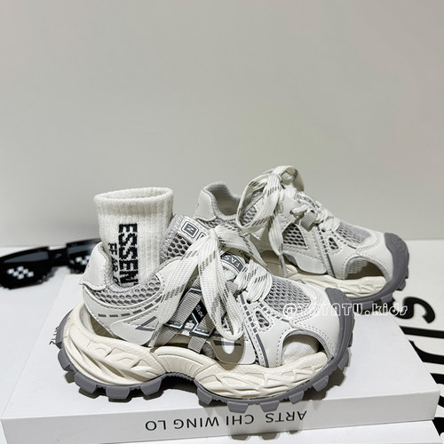 夏季儿童凉鞋新款包头镂空运动鞋女童透气网面涉水鞋男童夏天鞋子