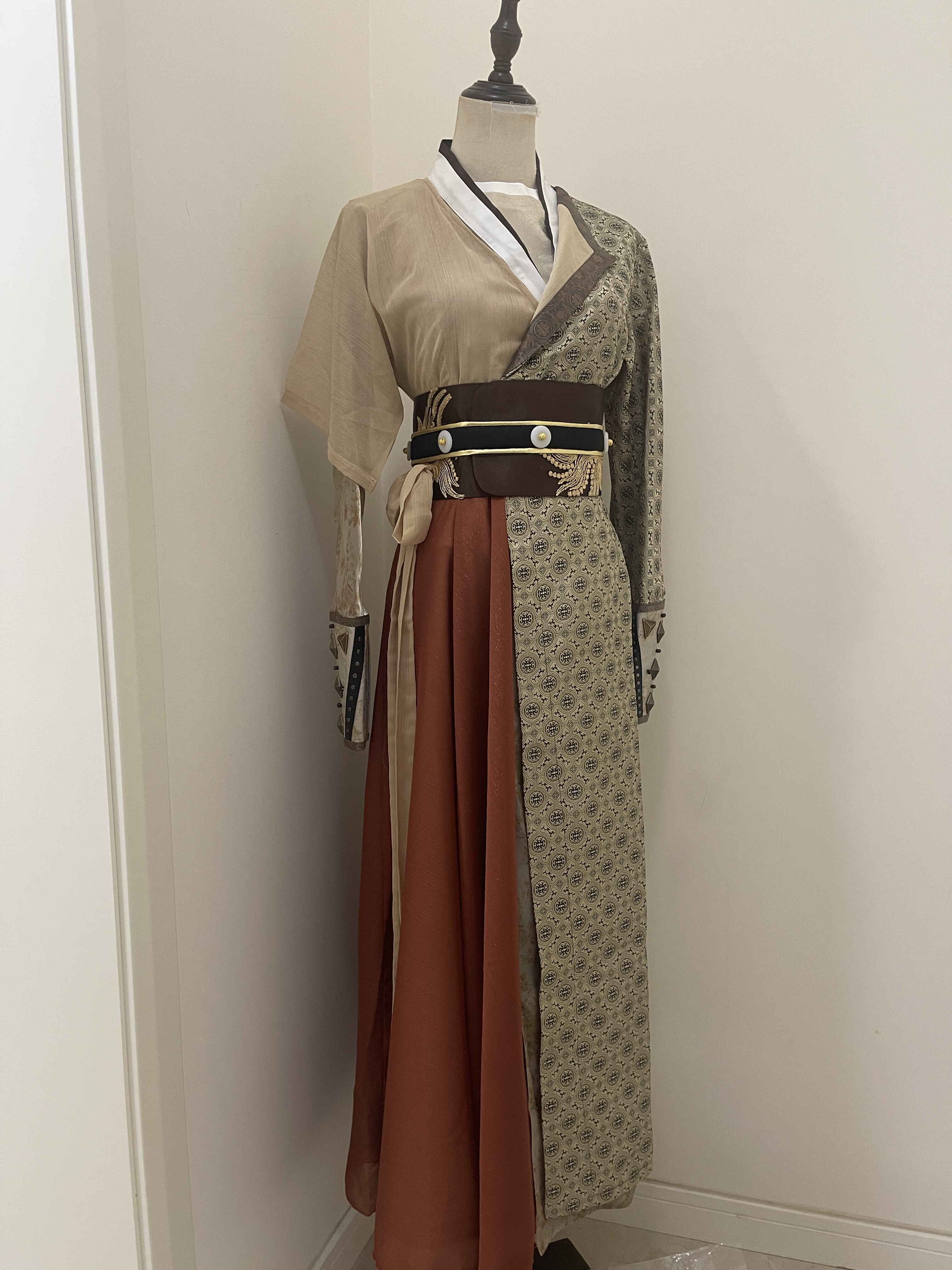 古典影视剧服装、 侠骨风剑舞服装艺考生剧目服表演服高级定制