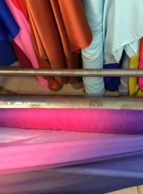 渐变色舞蹈服装布料，紫色玫红紫色渐变30d雪纺，渐变色布料定染