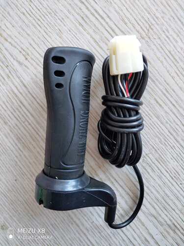 电动三轮有刷调速把手加油控制器