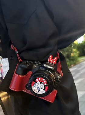 佳能R50保护套R10200D二代R8RP相机包微单壳配件皮套R5R6IIR7红色