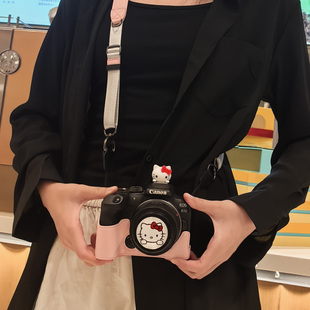 佳能R10保护套R50V相机包m50二代配件皮套热靴斜跨粉色壳R50皮套
