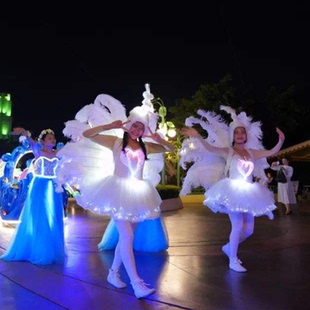 led发光桑巴红磨坊演出服酒吧夜店主题游乐园巡游白色演出公主服