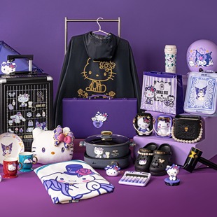 ANNA SUI X Sanrio 跨界联名周边 玩偶 提袋 收纳袋 吹风机 麻将