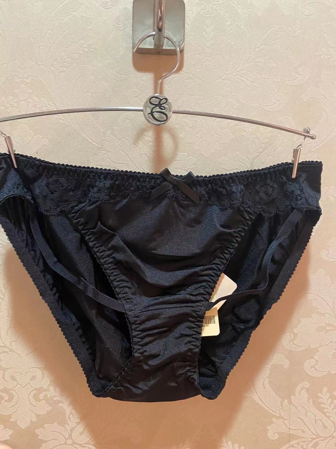 eblin简约时尚黑色藏青色性感透气女士三角裤ecwp863c51 wp863c51