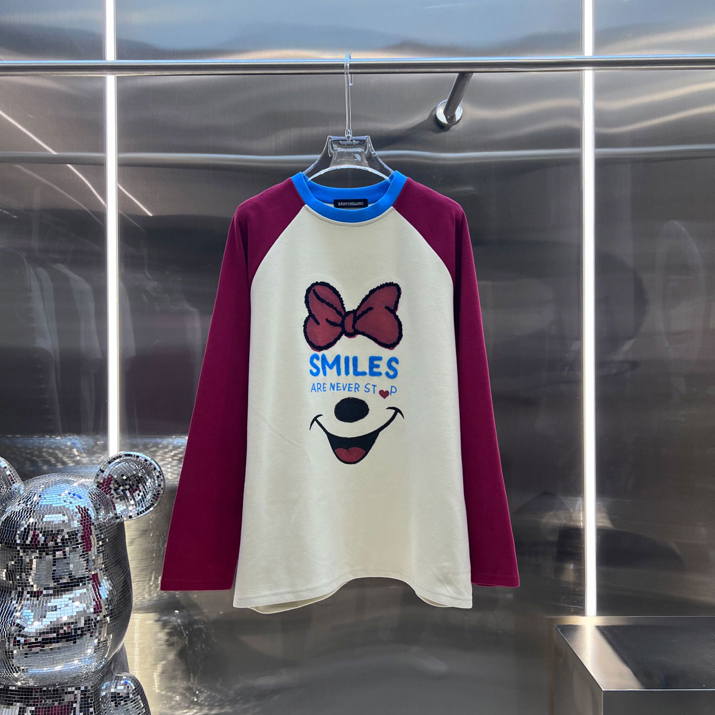 0MB.欧洲站新品深圳南油圆领宽松擦肩百搭上衣撞色卡通印花T恤女