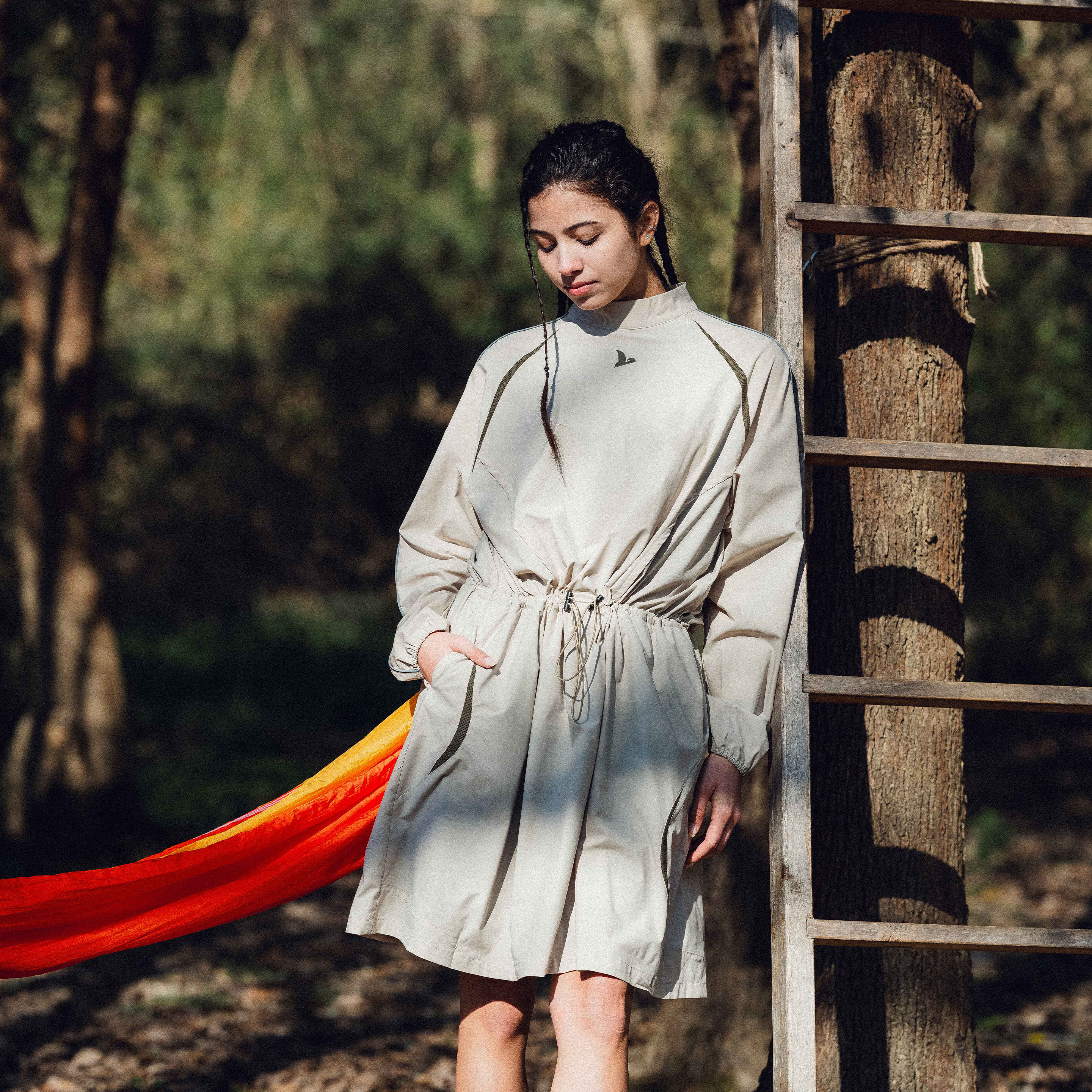 Halcyon 山系户外运动长袖连衣裙女士防泼水透气收腰显瘦短裙