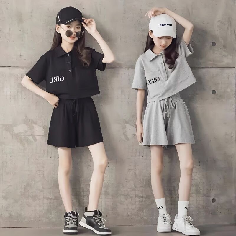 女童运动套装夏季2026新款网红中大童宽松短袖t恤休闲短裤两件套