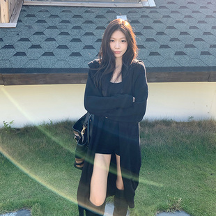 2025冬季暗黑系复古黑色毛衣外套女长款慵懒风针织衫开衫连帽软糯