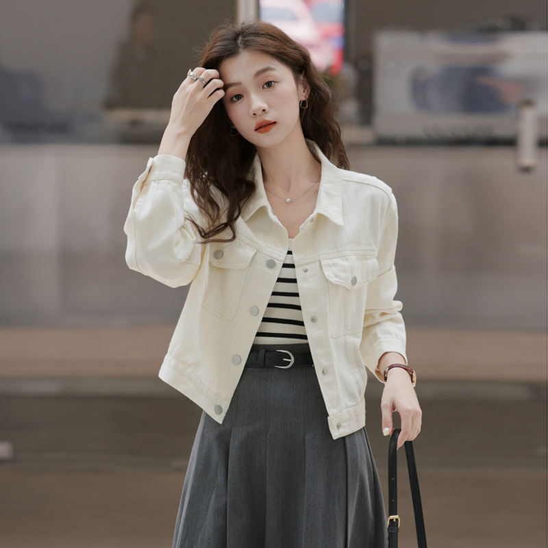 气质米白色牛仔外套短款正肩显瘦