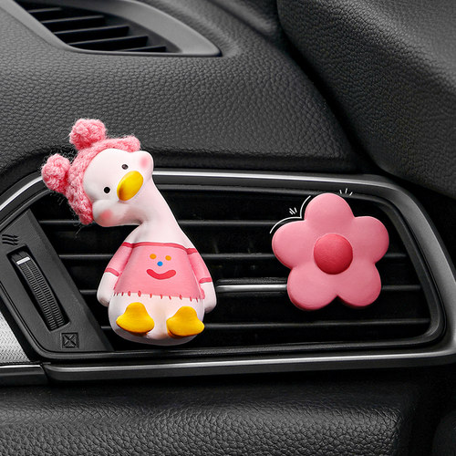 网红兔兔鸭车载香水香薰汽车内空调出风口装饰扩香石女神香氛高级