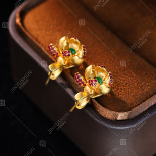 金钰顺珠宝 风定池莲自在香 18K金扣头翡翠和田玉蜜蜡吊坠挂件扣