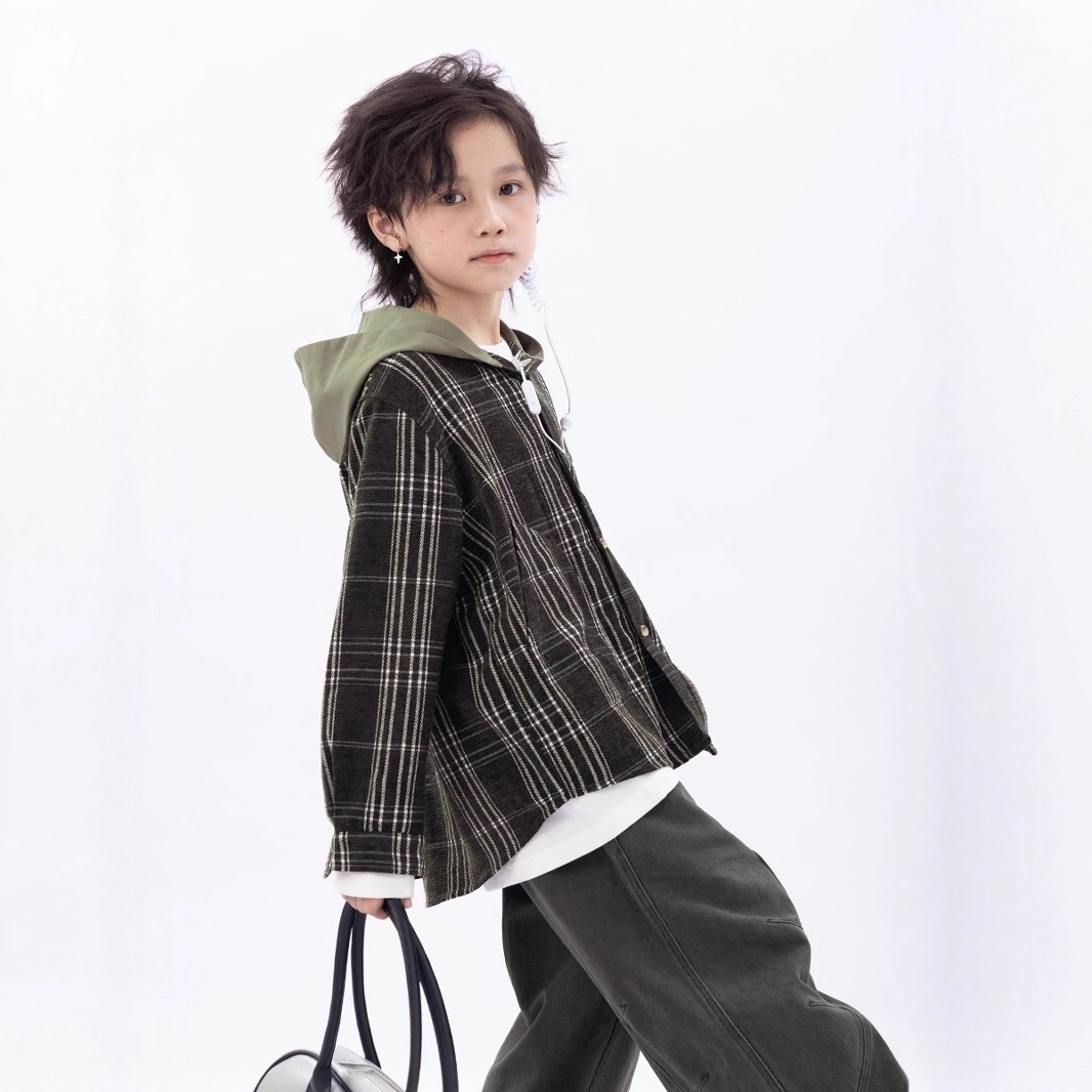 25秋季新款浅草绿连帽儿童格子衬衫户外休闲风百搭儿童连帽衬衫