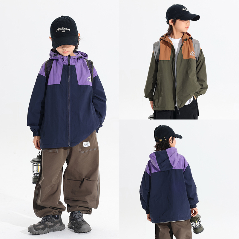 男童日系外套2025秋季新品儿童山系冲锋衣帅气男宝拼色连帽风衣